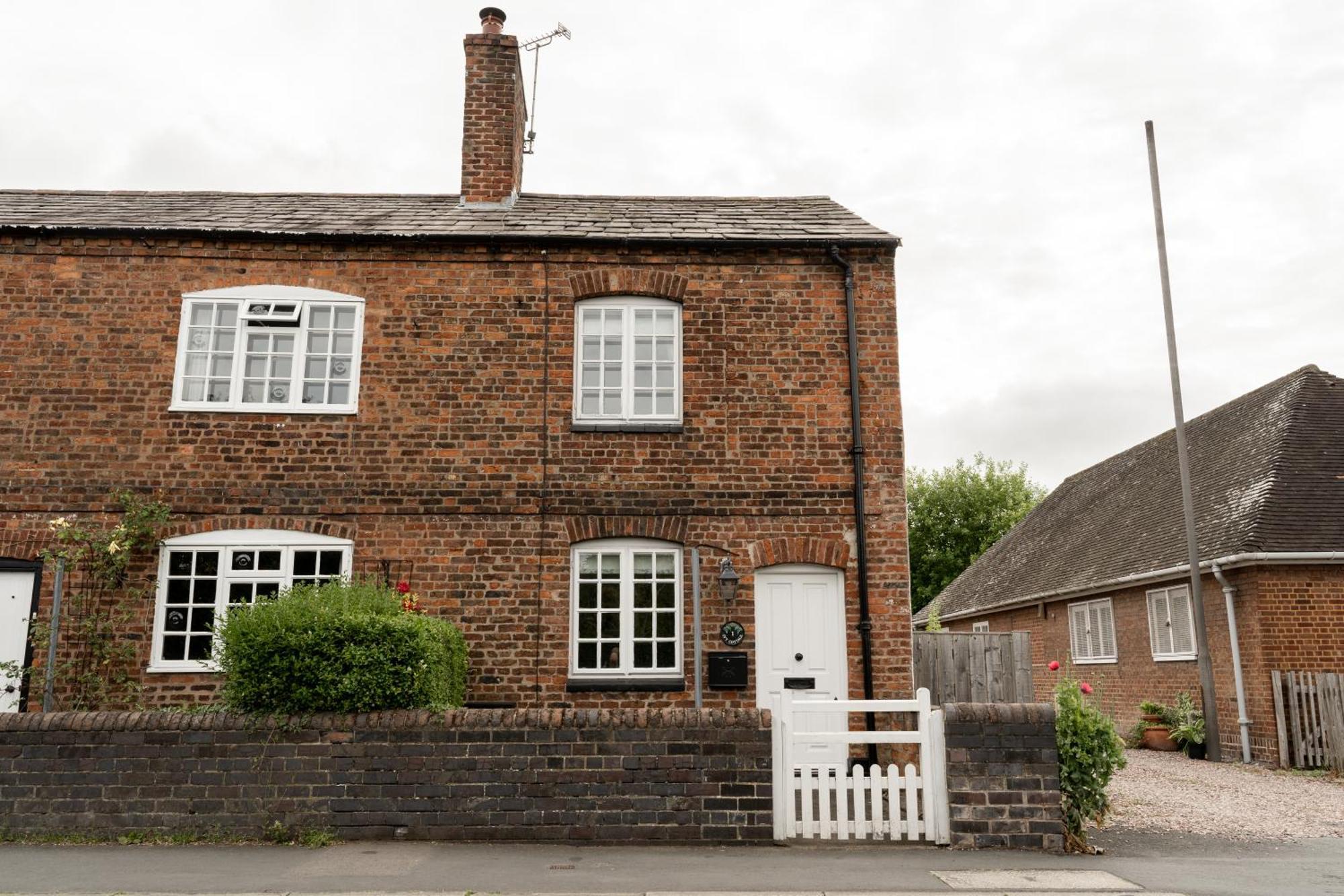 Cosy 2 Bed Cottage In Charming Village Of Christleton - For Up To 5 Exteriér fotografie